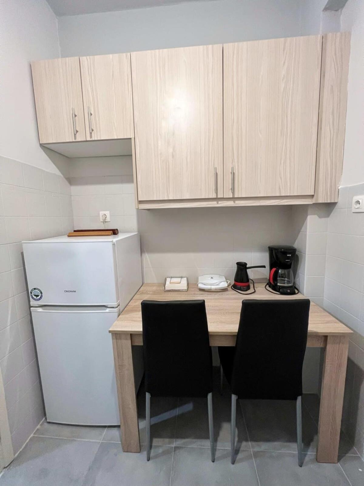 Central Apartment 3' To Metaksourgio Metro Station Ateny Zewnętrze zdjęcie
